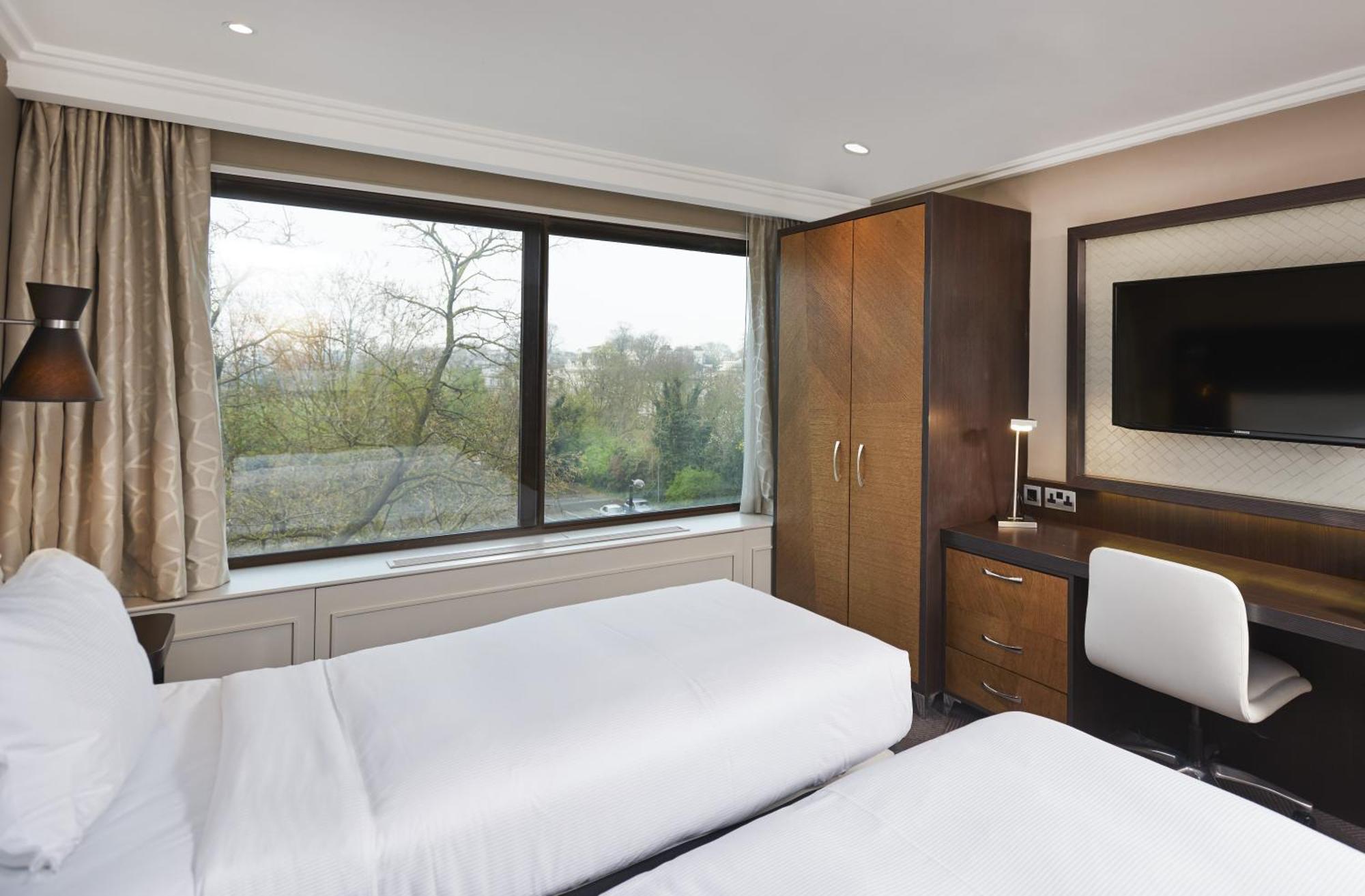 Doubletree By Hilton London - Hyde Park Hotel Екстериор снимка